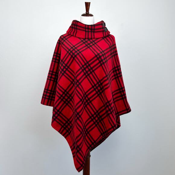 Le Moda Red Plaid Fleece Buckle Turtleneck Poncho NWT - Picture 4 of 8